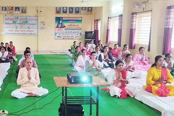  International Yog Day Celebrated in MVM Tumsar. At the occasion Principal Dhirendra Purohit, Akhil Mishra T.M.S.A., Swatee Sindpure T.M.Teacher, Umesh Chauhan, Amita Nagdive, Manoj Kurve, Urmila Patle, Ramesh Bondre, Madanmohan Sharma and other staff were present. Some of the Yog exercise performed by all, followed by Group Meditation and T. M. Siddhi.